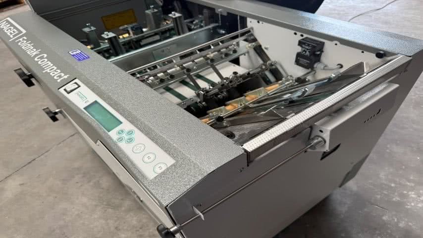 Nagel, Foldnak compakt booklet maker  with trimmer