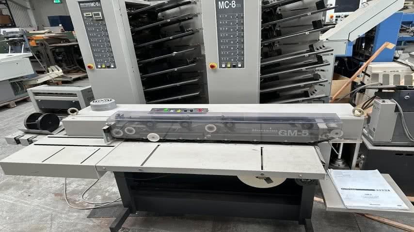 Horizon, GM 5 Spine taping machine
