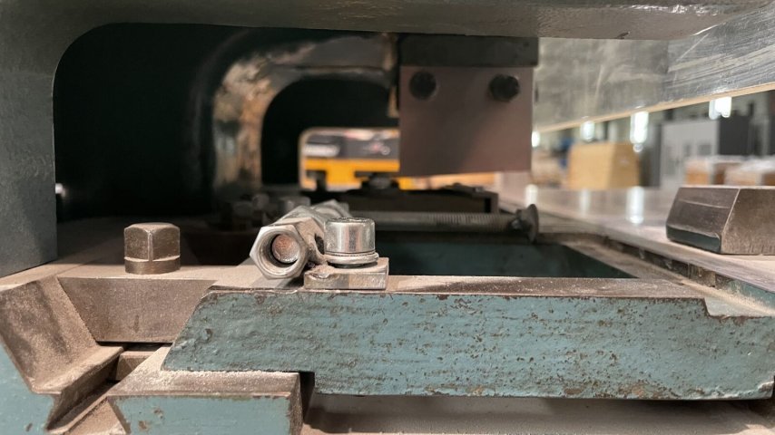 Polygraph, VEB Y50-10E