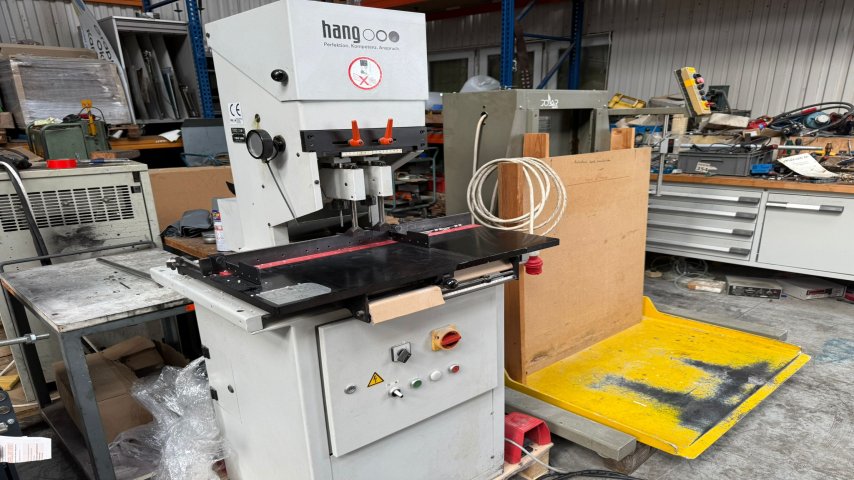 Hang, 117-11 paper drilling machine